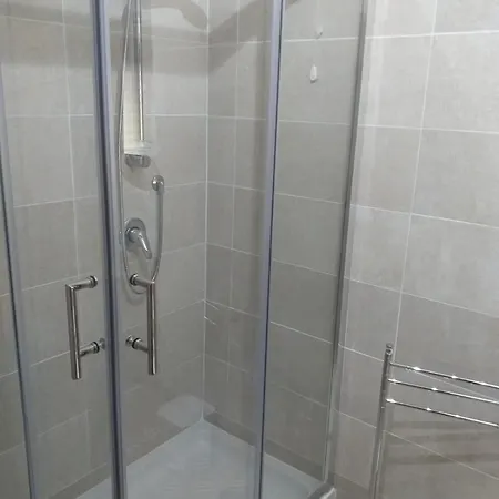 Ruben לינה וארוחת בוקר